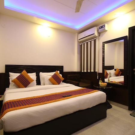Hotel Hill Palace -Near Karol Bagh Metro Station Delhi  Eksteriør billede