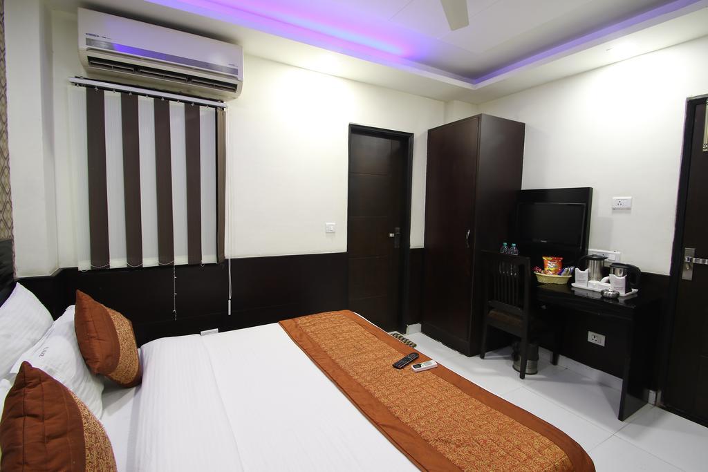 Hotel Hill Palace -Near Karol Bagh Metro Station Delhi  Eksteriør billede