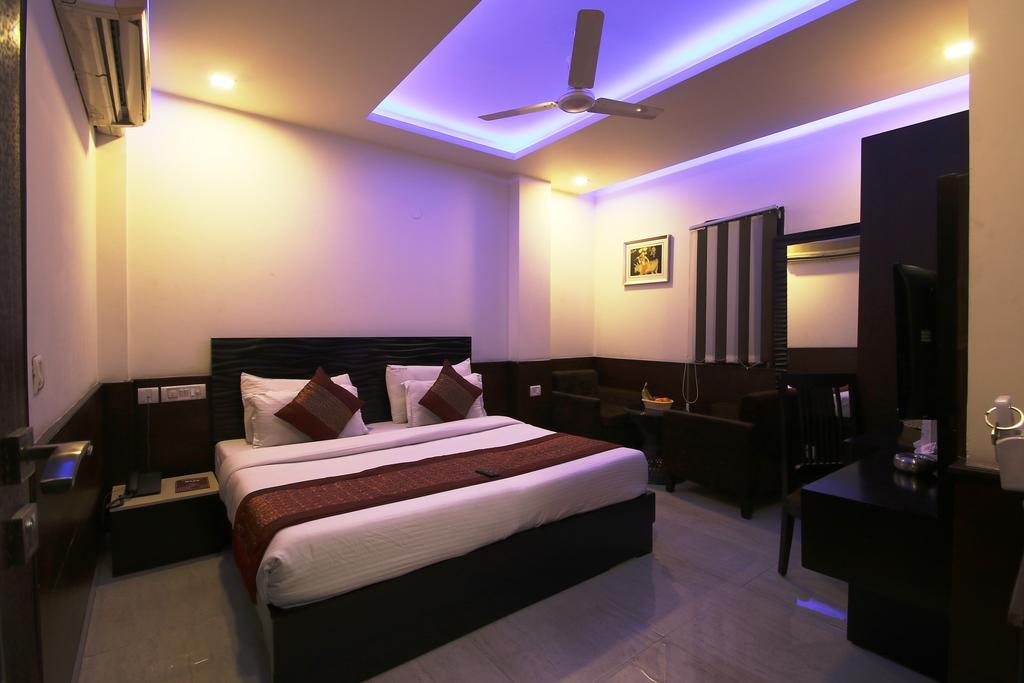 Hotel Hill Palace -Near Karol Bagh Metro Station Delhi  Eksteriør billede