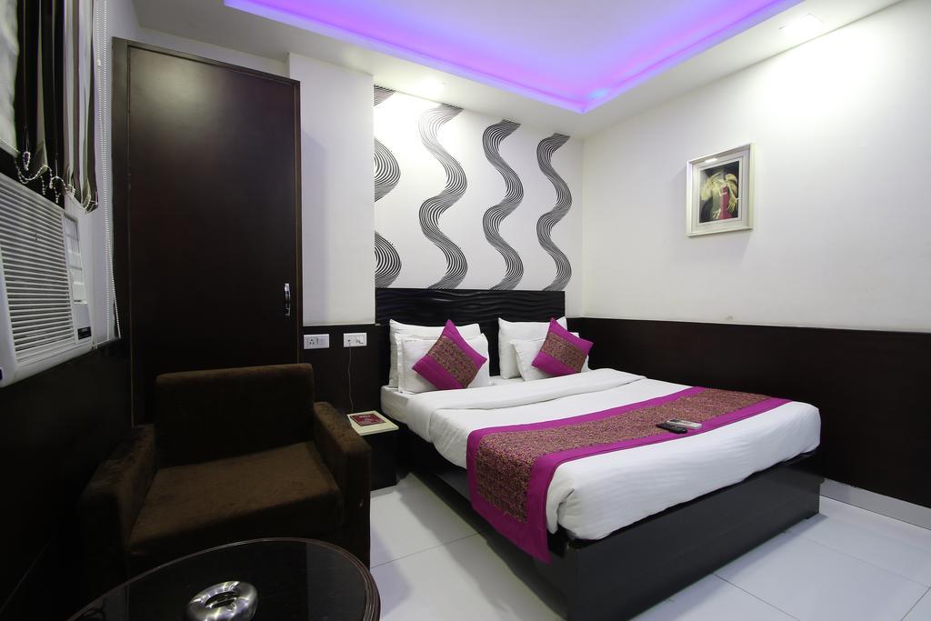 Hotel Hill Palace -Near Karol Bagh Metro Station Delhi  Eksteriør billede