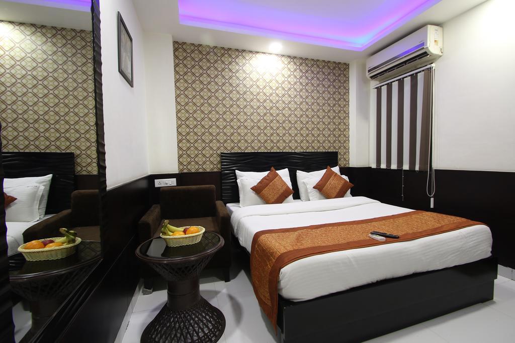 Hotel Hill Palace -Near Karol Bagh Metro Station Delhi  Eksteriør billede