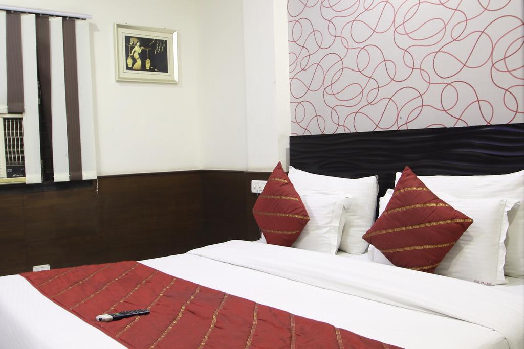 Hotel Hill Palace -Near Karol Bagh Metro Station Delhi  Eksteriør billede