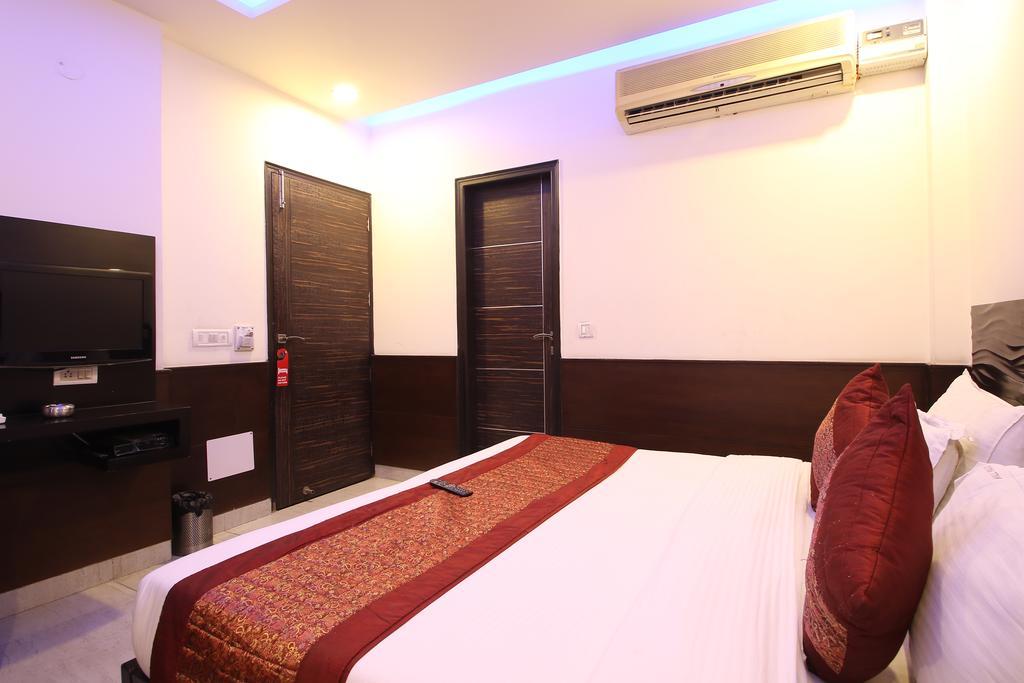 Hotel Hill Palace -Near Karol Bagh Metro Station Delhi  Eksteriør billede