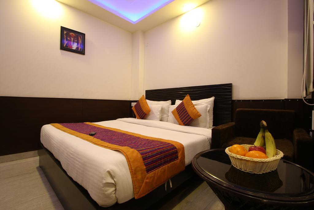 Hotel Hill Palace -Near Karol Bagh Metro Station Delhi  Eksteriør billede