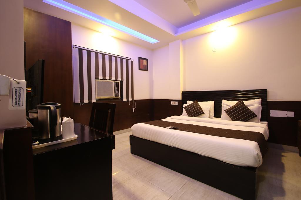 Hotel Hill Palace -Near Karol Bagh Metro Station Delhi  Eksteriør billede