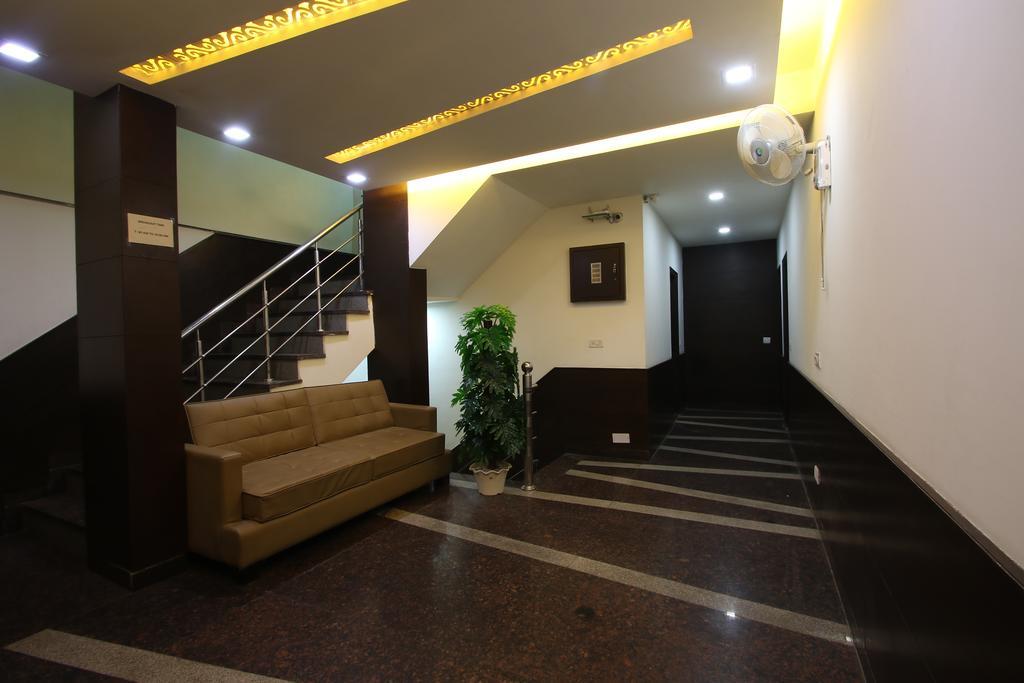 Hotel Hill Palace -Near Karol Bagh Metro Station Delhi  Eksteriør billede
