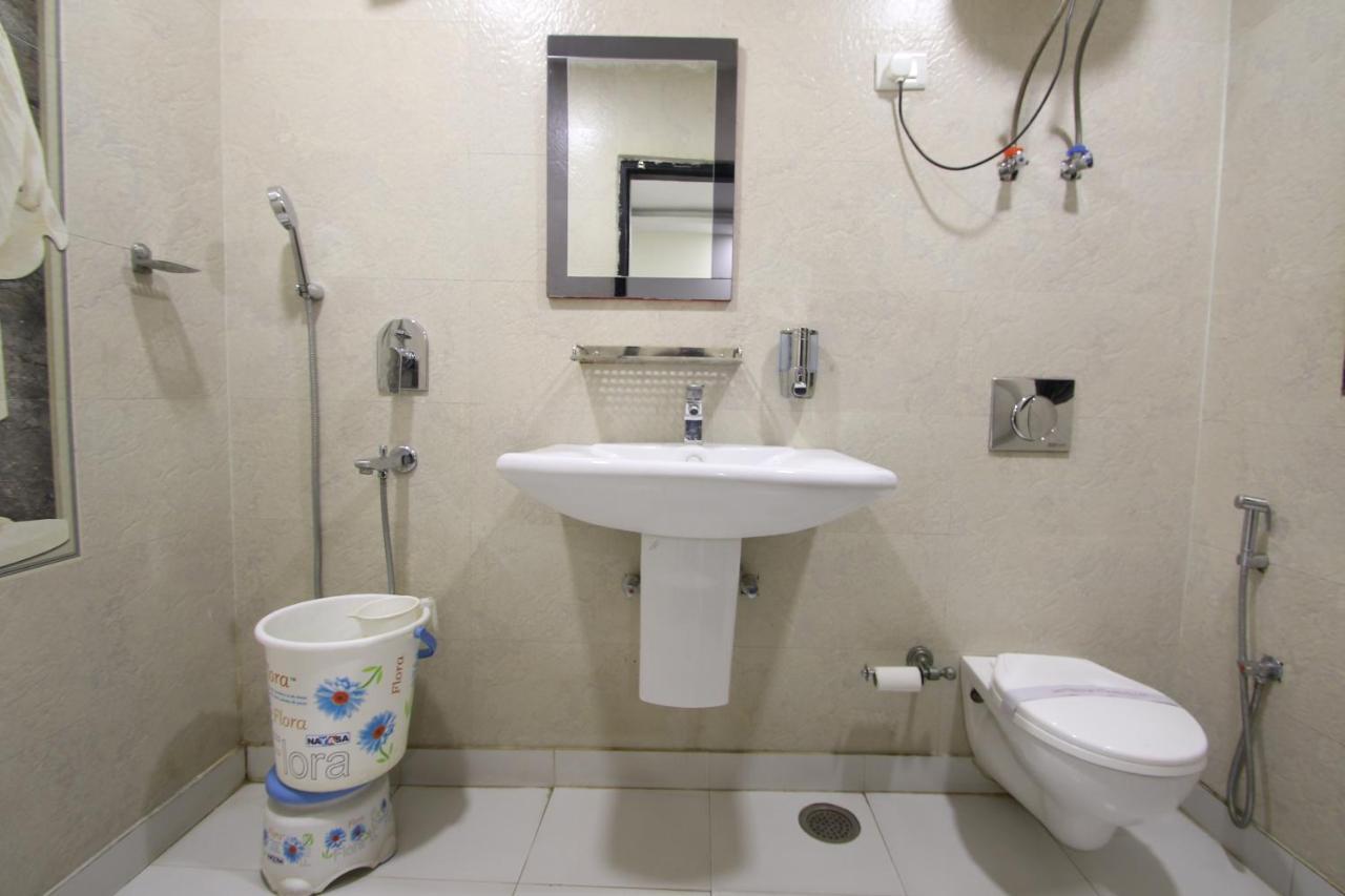 Hotel Hill Palace -Near Karol Bagh Metro Station Delhi  Eksteriør billede